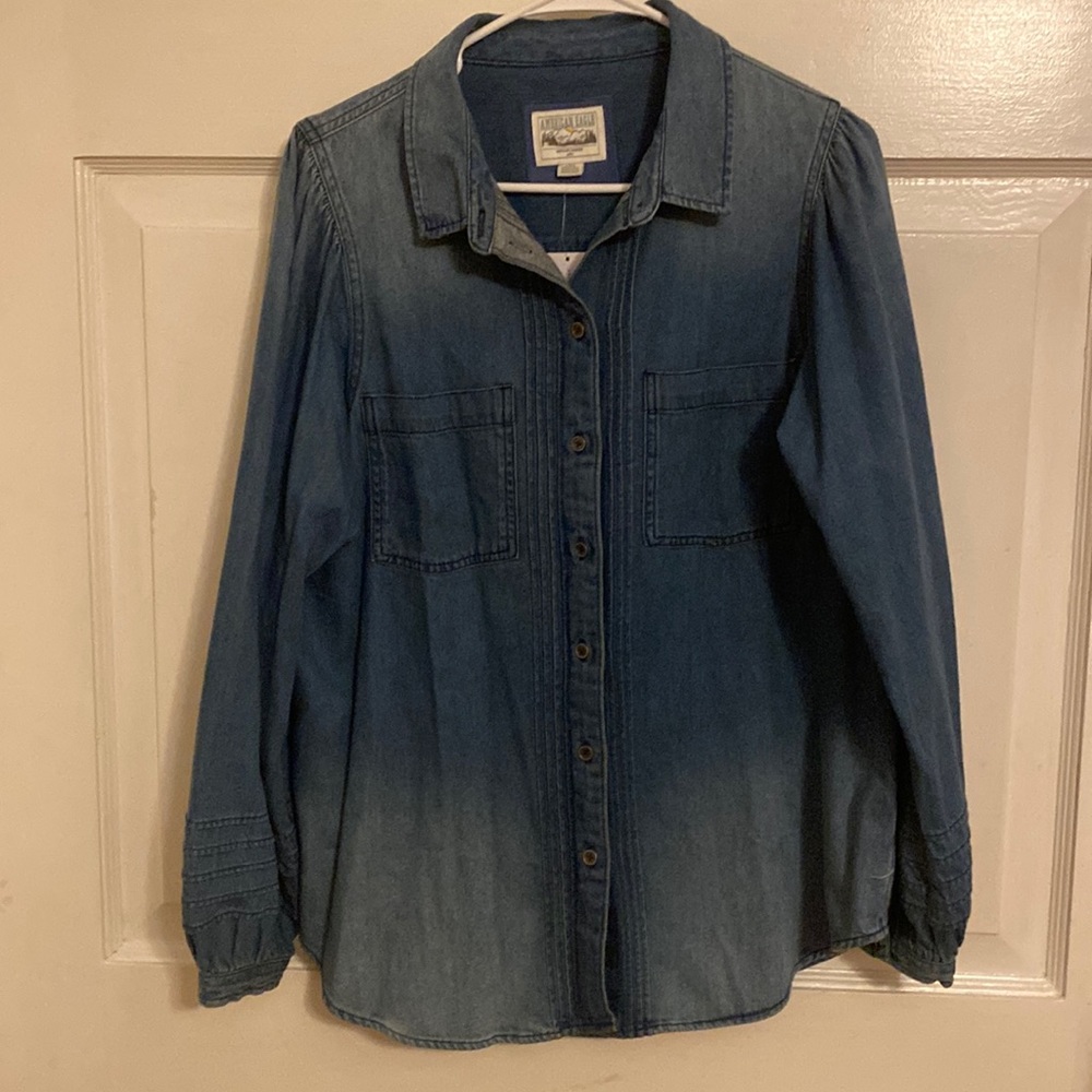 American Eagle denim shirt
